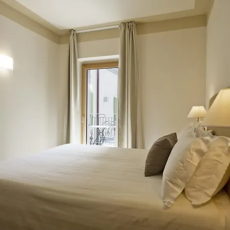 Hotel Leon D'oro Castell' Arquato 3*