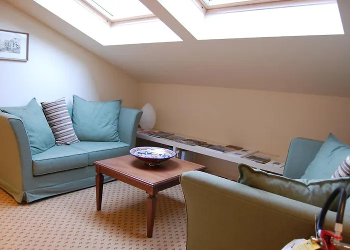 Hotel Leon D'oro Castell' Arquato 3*