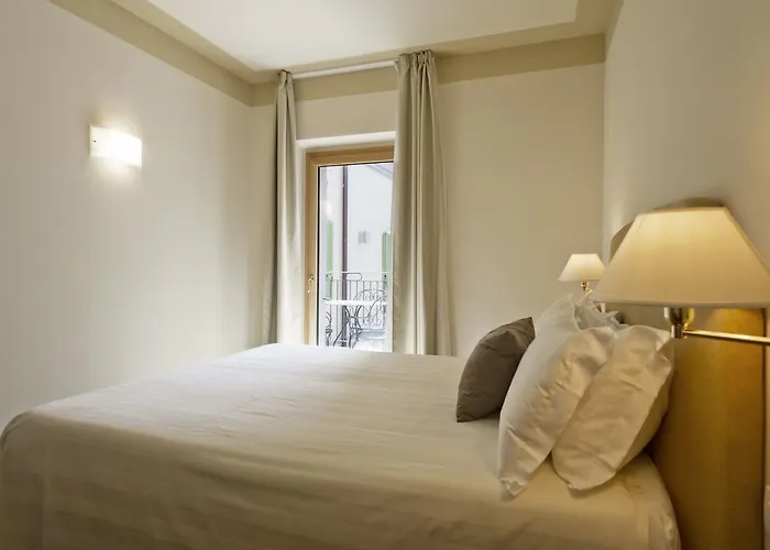 Hotel Leon D'oro Castell' Arquato 3*